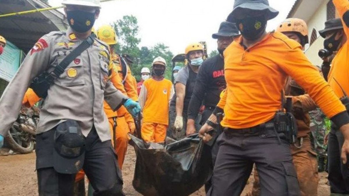 SAR Team Releases 13 Victims Of Landslide In Sumedang, 27 Others Still Wanted
