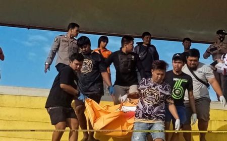 Polisi Selidiki Temuan Mayat Berlumuran Darah di Samping Sebongkah Batu di Stadion Batola Kalsel