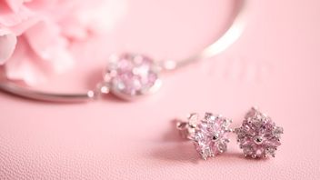 Typo로 인해 까르띠에가 '파산', IDR 211백만의 금다이아몬드 귀걸이가 IDR 211천에 판매됨