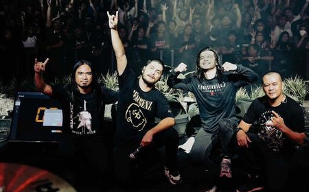 Burgerkill Beri Penghormatan untuk Mendiang Eben dalam Hollow