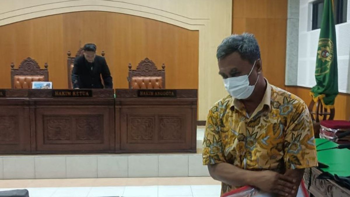 الحكم على متهم بالفساد في مشروع تجمع لومبوك لابوه الشرقي بإطلاق سراحه ، وسيقدم المدعون العامون النقض