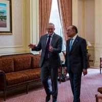 PM Malaysia Soal Beli Minyak Rusia: Mandat Saya Lindungi Rakyat