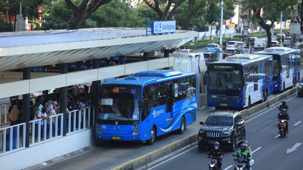 TransJakarta Closes 10 Bus Stops During Revitalization On May 31, June-3