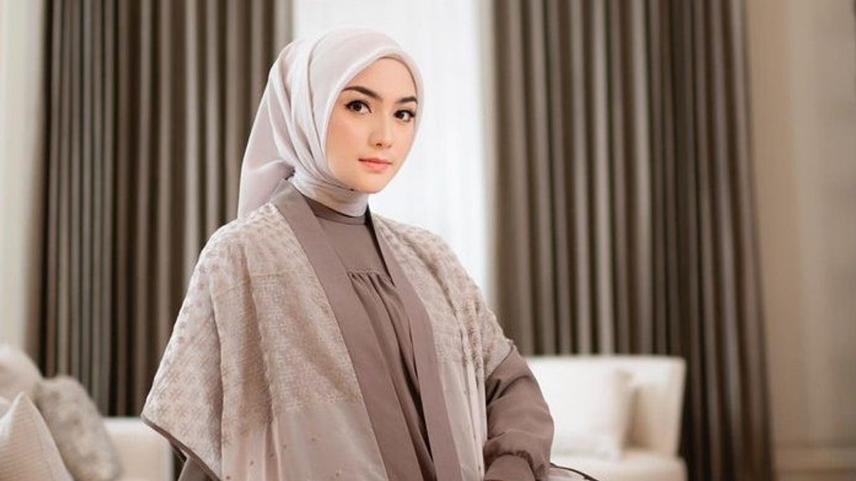 Citra Kirana Supports Rezky Aditya DNA Test To Clarify Wenny Ariani's Child Status