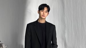 Bantah Pacari Kim Sae Ron, Pengacara Kim Soo Hyun Rilis Surat Cinta Saat Wamil