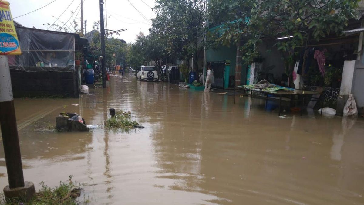 Cileungsi River Overflows, 1,800 Houses On Mount Putri Bogor Are Submerged