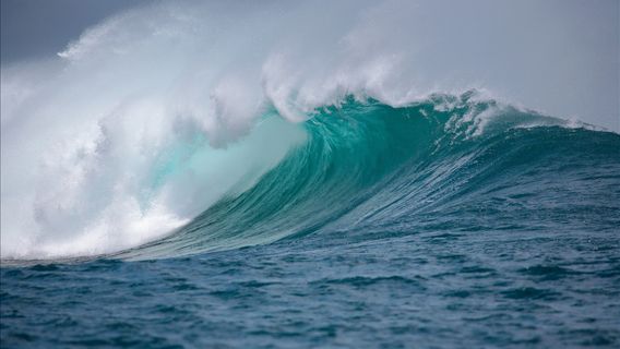 Waspada, Potensi Gelombang Tinggi di Laut Jawa Bagian Barat