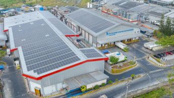 بدءا من تنفيذ انتقال الطاقة ، قامت شركة Charoen Pokphand Indonesia بتركيب PLTS