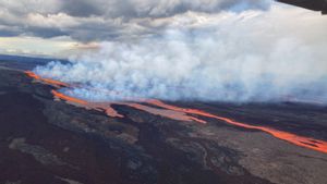 Gunung Berapi Aktif Terbesar di Dunia Mauna Loa Hawaii Meletus, Otoritas Darurat Buka Tempat Perlindungan