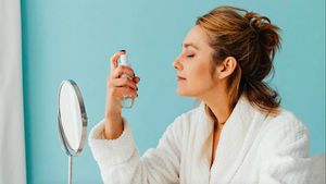 Tips Pakai Setting Spray, Bikin Makeup Tahan Seharian!