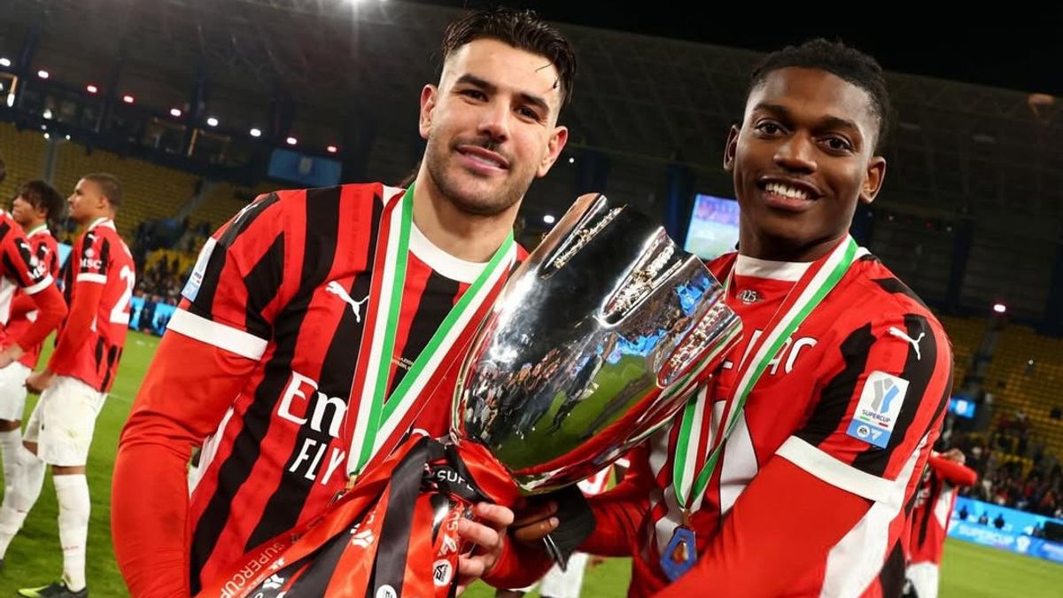 Pesan Perpisahan Haru Rafael Leao untuk Theo Hernandez yang Bakal Hijrah ke Al Hilal