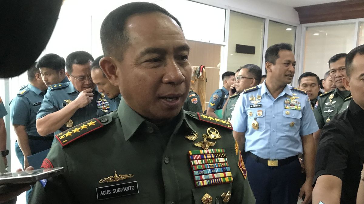 رد الجدل حول المادة الكاريتية في مراجعة قانون TNI ، طلب قائد TNI من الجمهور فهم واجبات الجنود