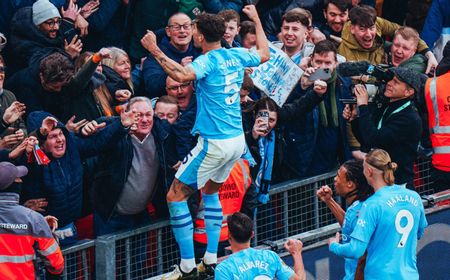 Bek John Stones Cedera, Man City Krisis Pertahanan di Laga Krusial Lawan Arsenal