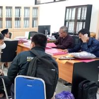 Polda NTB Serahkan Dua Tersangka Begal dan Barang Bukti ke Kejaksaan Negeri Lombok