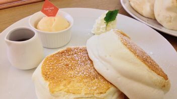 Enjoy Japanese-style Soufflé Pancake At The Pancake Co. By Dore