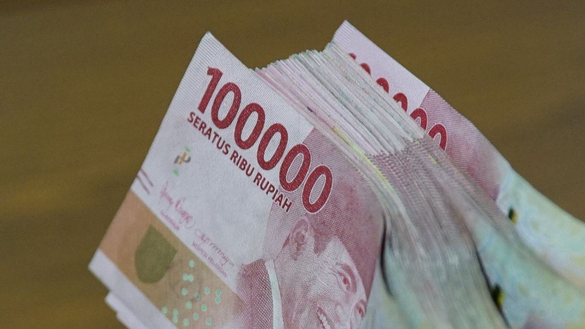 Dropped Again, The Rupiah Was Opened On Tuesday To Weaken 35 Points To Rp14,185 Per US Dollar
