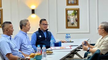 Le président du PAN a soumis une lettre de recommandation à Dedie Rachim-Jenal lors des élections municipales de Bogor