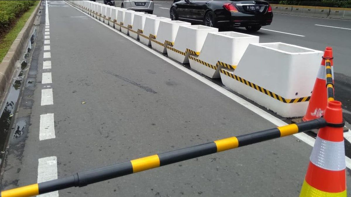 Ketika Polisi Minta Anies Rombak Jalur Sepeda Permanen Berbiaya Rp30 Miliar  