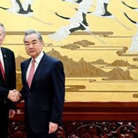    Jelang Kedatangan Trump, Senator AS Berkunjung ke Beijing