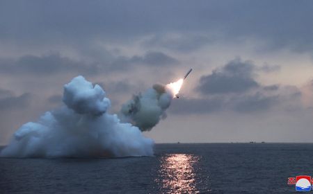 Awasi Uji Coba Peluncuran Rudal Jelajah dari Kapal Selam Korea Utara, Kim Jong-un: Miliki Arti Strategis