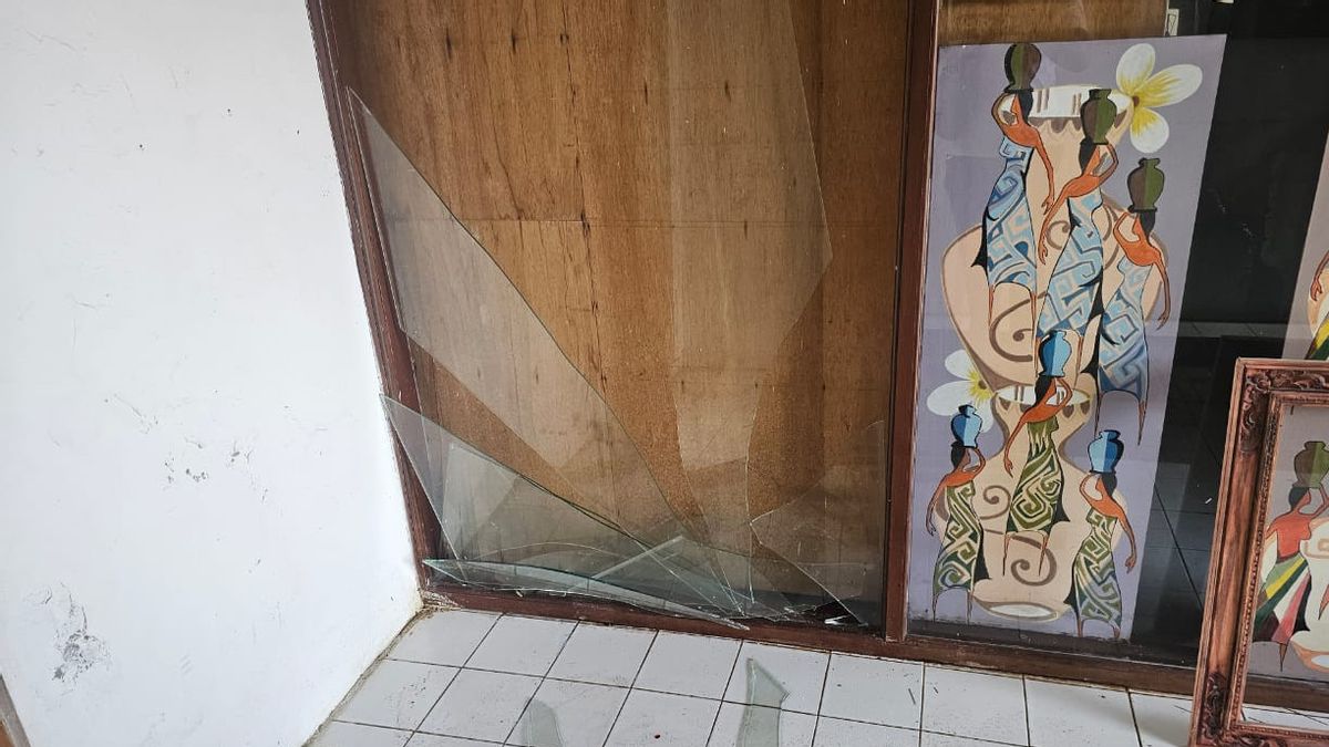 Une femme australienne à Sanur Bali décédée par un mur de verre d'un magasin