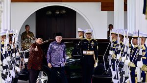 Silaturahmi Idulfitri Pererat Persahabatan Dua Negara, Presiden Prabowo Sambut PM Anwar di Istana Negara