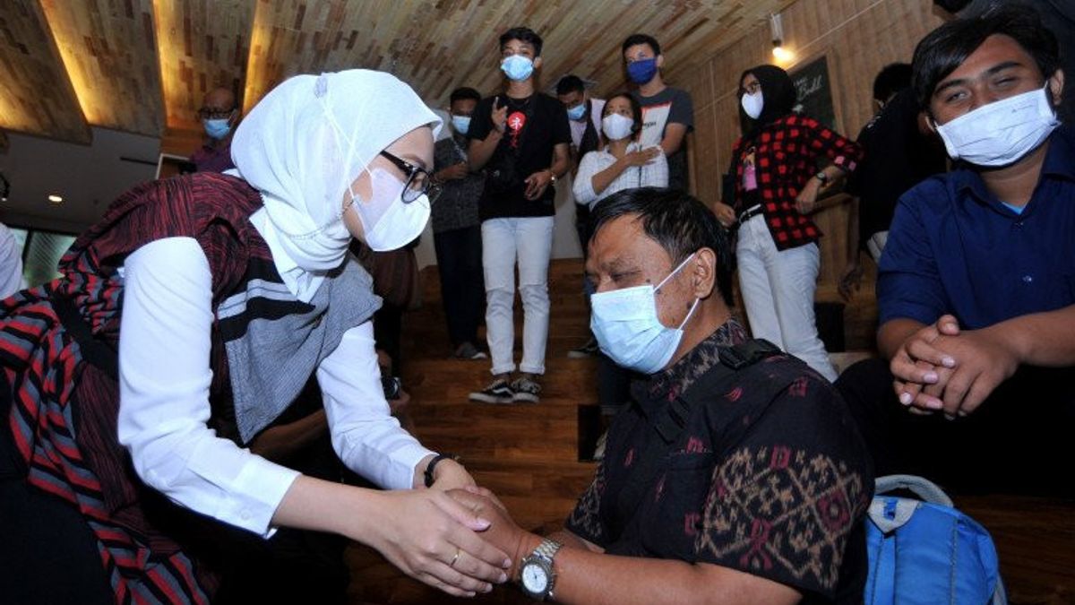 Jokowi's Special Staff, Angkie Tudistia Asks Persons With Disabilities To Prioritize Vaccination