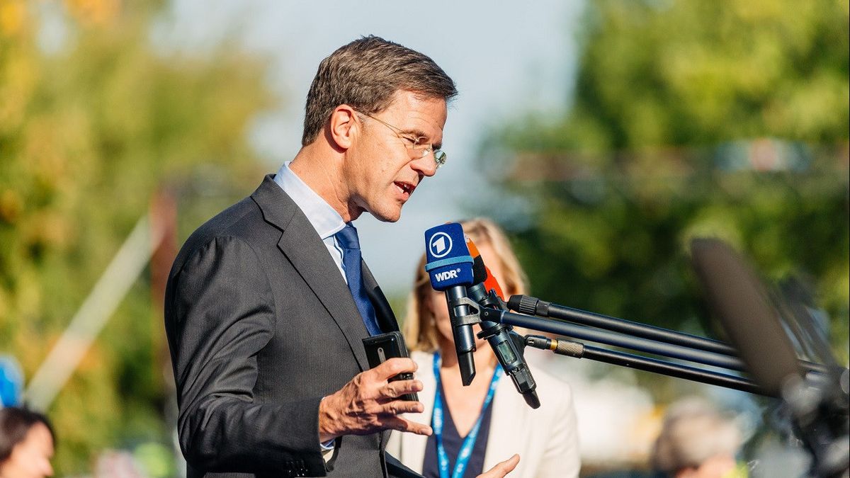 PM Rutte: Belanda Siap Mengirim Lapis Baja untuk Ukraina, Pertimbangkan Pengiriman Senjata Berat