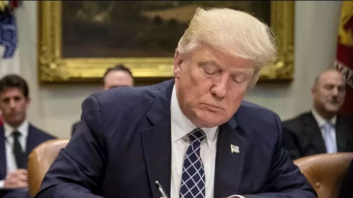 Donald Trump Umumkan Tarif Impor Baru, 15 Negara Berisiko Terkena Dampak