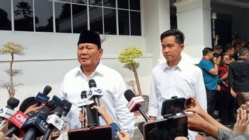 Président élu président à la KPU, Prabowo: Nous allons travailler dur