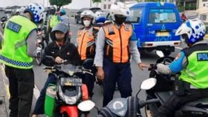 由于Dishub和Polda Metro Jaya的运营,3,772辆机动车辆在交通故障后被打击