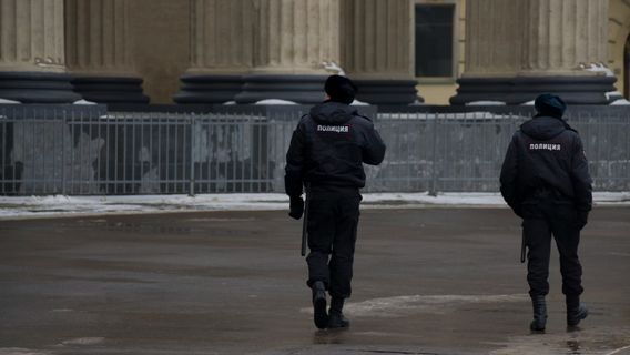 ロシアのダゲスタンでのテロ攻撃で15人の警官が死亡し、牧師は首をノックアウトされました