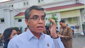 Menaker Minta Kepala Daerah Umumkan Besaran UMP 2026 Paling Lambat 24 Desember