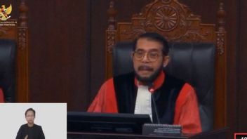 أنور عثمان يقرأ قرار المحكمة العليا لأخر مرة