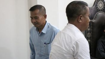 The Harbormaster Of The Kayangan Mataram Port Was Charged With Accepting Bribes For The Issuance Of SPB