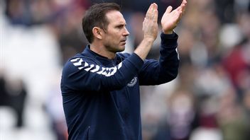 Having To Face Manchester United In The Struggle To Stay Away From The Relegation Zone, Everton Manager Frank Lampard Reveals The Importance Of The Role Of Fans