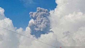 !Le mont Marapi Sumbar est de retour dans cet après-midi!