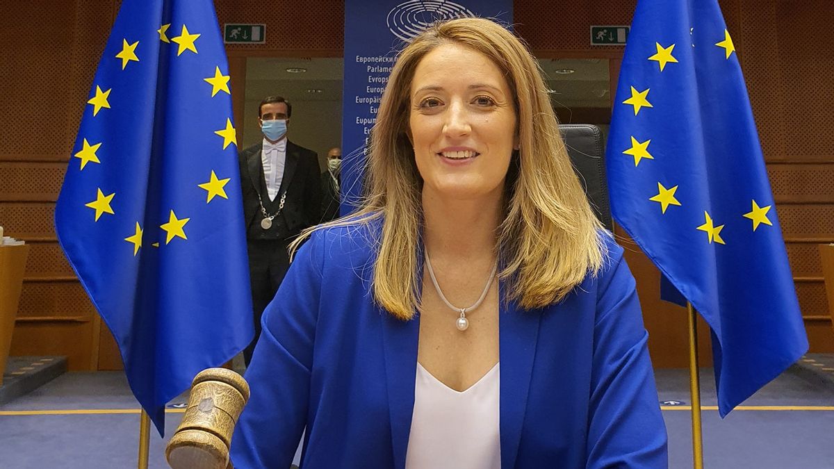美丽的反堕胎政治家罗伯塔·梅索拉（Roberta Metsola）成为欧洲议会主席，取代已故的大卫·萨索利（David Sassoli）