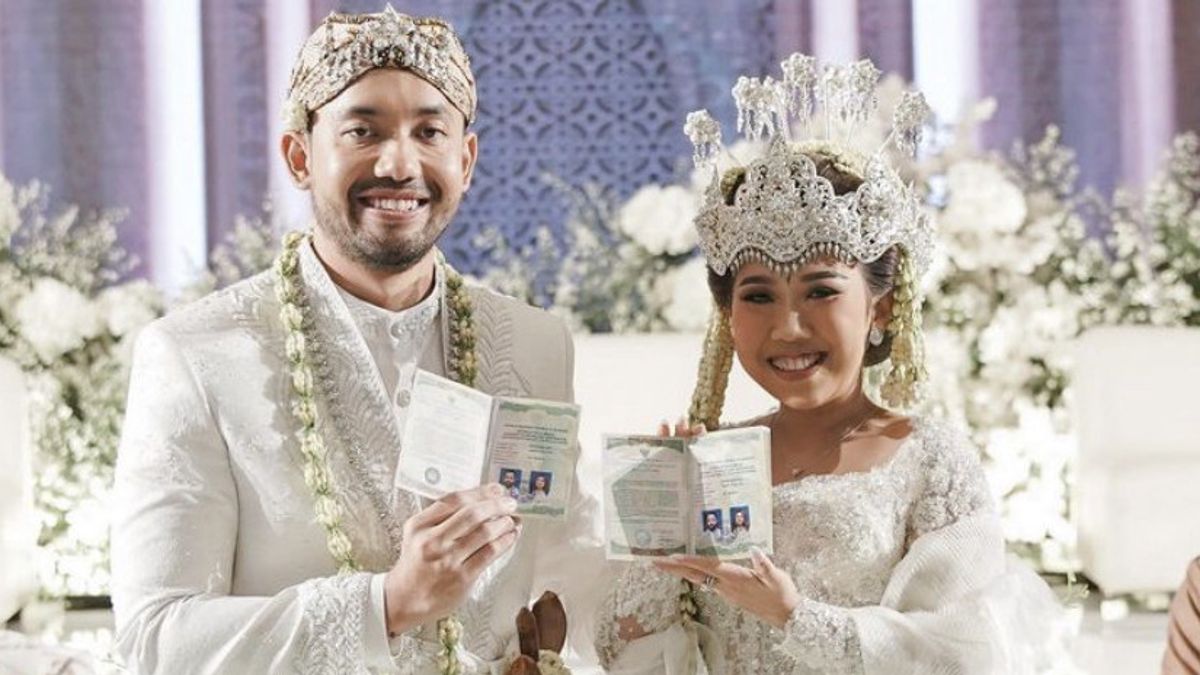4 Portraits Of Kiky Saputri And Khairi's Marriage: Attended By Artists To Guest Officials
