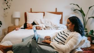 Pasangan Suami Istri Tidur Terpisah, Apakah Memengaruhi Keharmonisan? Ini Penjelasan Ahli