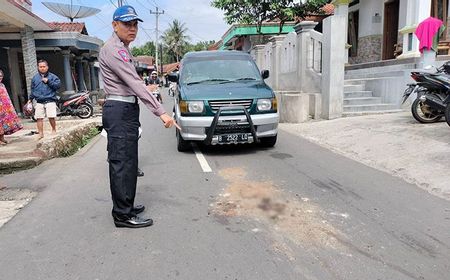 1 Orang Tewas Setelah Motor yang Ditumpanginya Menabrak Truk Tangki BBM di Banyumas