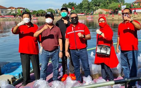 Waduk Rawa Lindung Tercemar Limbah, PDIP Batal Tebar Ribuan Benih Ikan