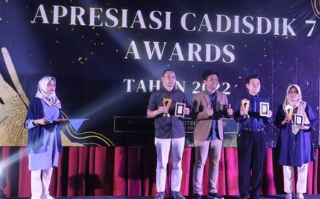 Guru dan Siswa di Bandung-Cimahi yang Prestasinya Moncer Dikasih Penghargaan