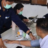 Posko Kesehatan di PLBN Skouw Ramai Didatangi Pemudik untuk Cek Kesehatan