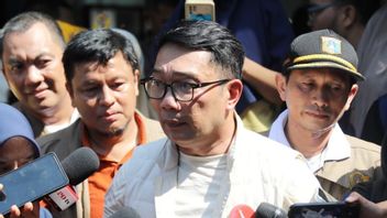 Day Two Of Campaign, Ridwan Kamil Greets Pancoran Residents For Expenditure Problems