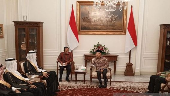 会见沙特阿拉伯朝部长,副总统马鲁夫讨论印尼朝额外配额