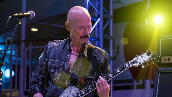 Eks Gitaris Kiss, Bob Kulick Meninggal di Usia 70 Tahun