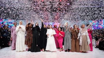 Runway Modility Fashion Parade 2025 Presents Rows Of Actress To Supermodels