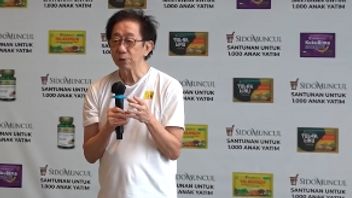 Sido Muncul donne des subventions à 1 000 personnes pauvres à Semarang