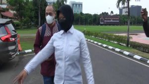 Dilaporkan Venna Melinda karena Dugaan KDRT, Ferry Irawan Datangi Polda Jatim